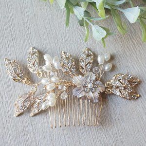 Rhinestone and Pearl Flower Hair Combs Gold Flower Hair Combs Wedding Hair